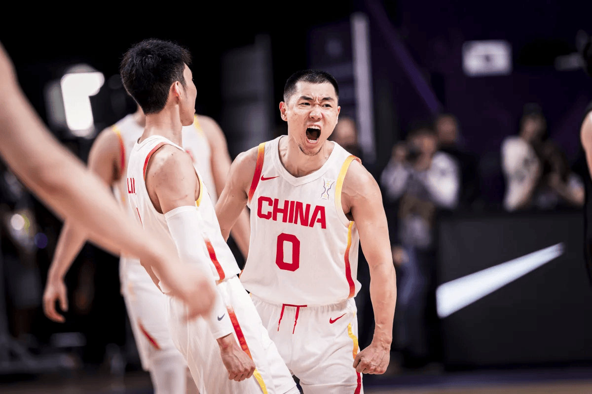 熊猫体育官方-德国男篮血洗中国男篮，贝弗利绝境逆转