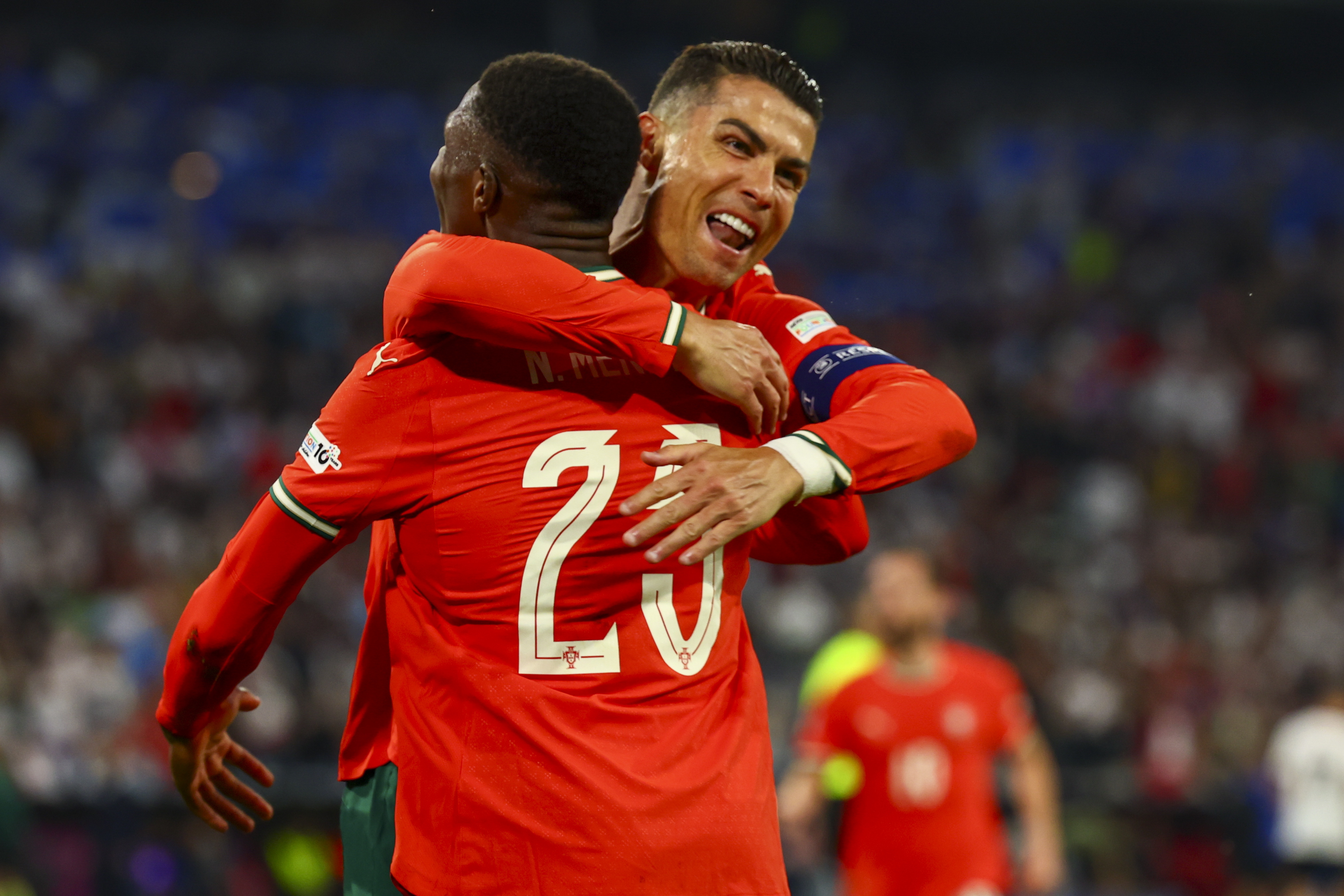 熊猫体育互动-强强对决，欧国联比赛蓄势待发